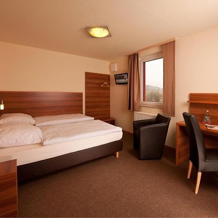 Astay Hotel Greding Habitación foto